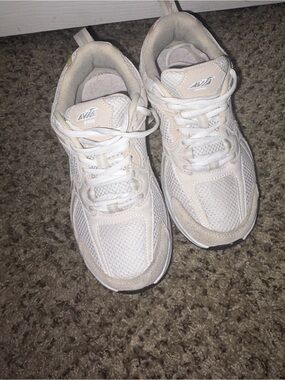 Avia Women's White and Beige Mesh Lace-Up Sneakers